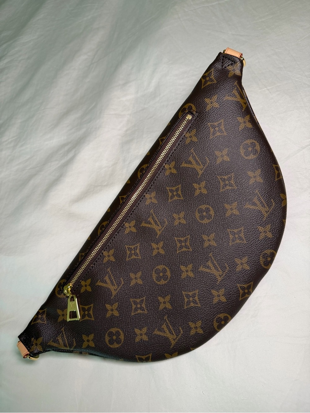 Louis Vuitton Monogram High Rise Bumbag - Picture 5 of 6